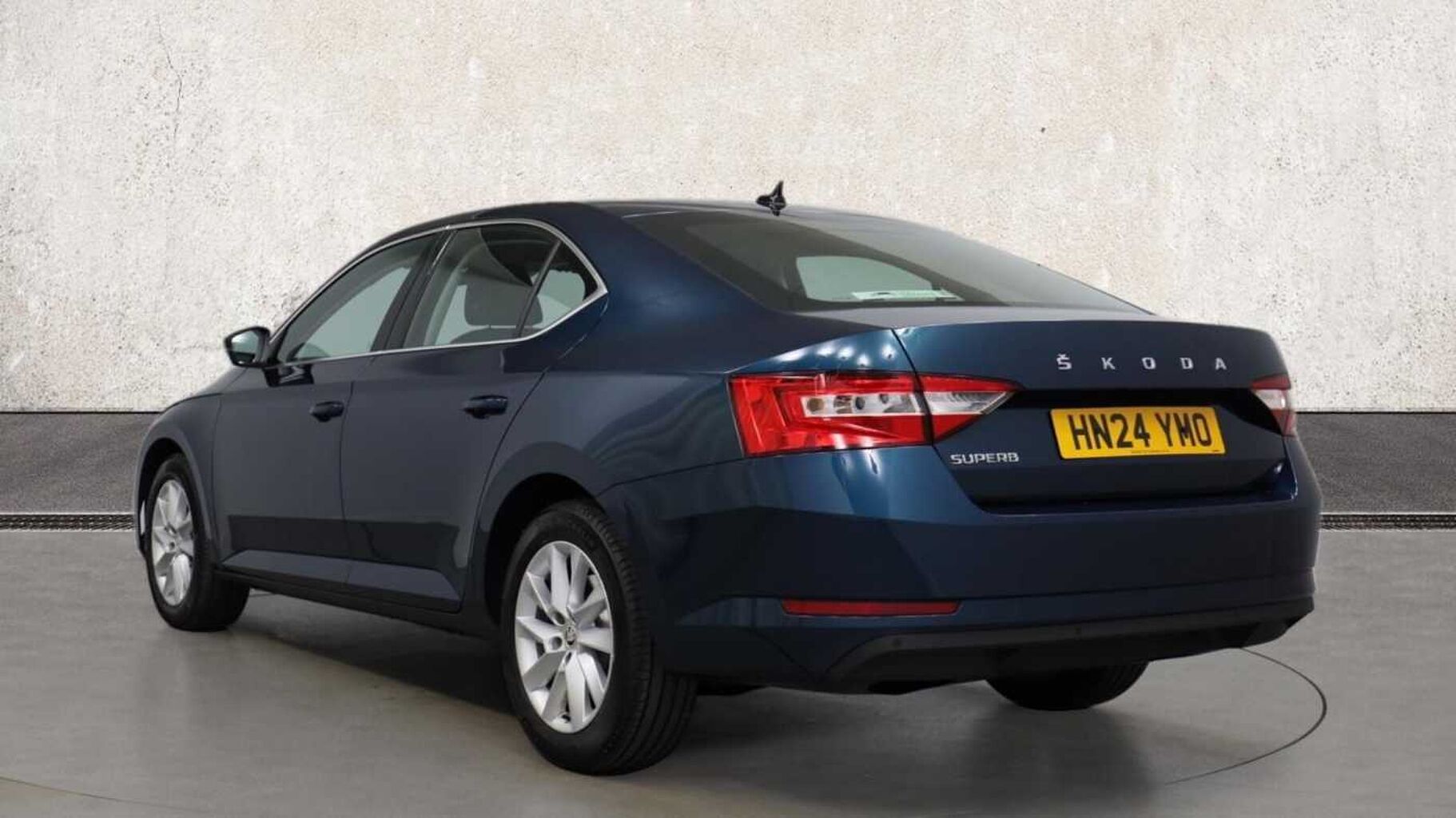 SKODA Superb 2.0 TDI SCR (150ps) SE DSG Hatchback