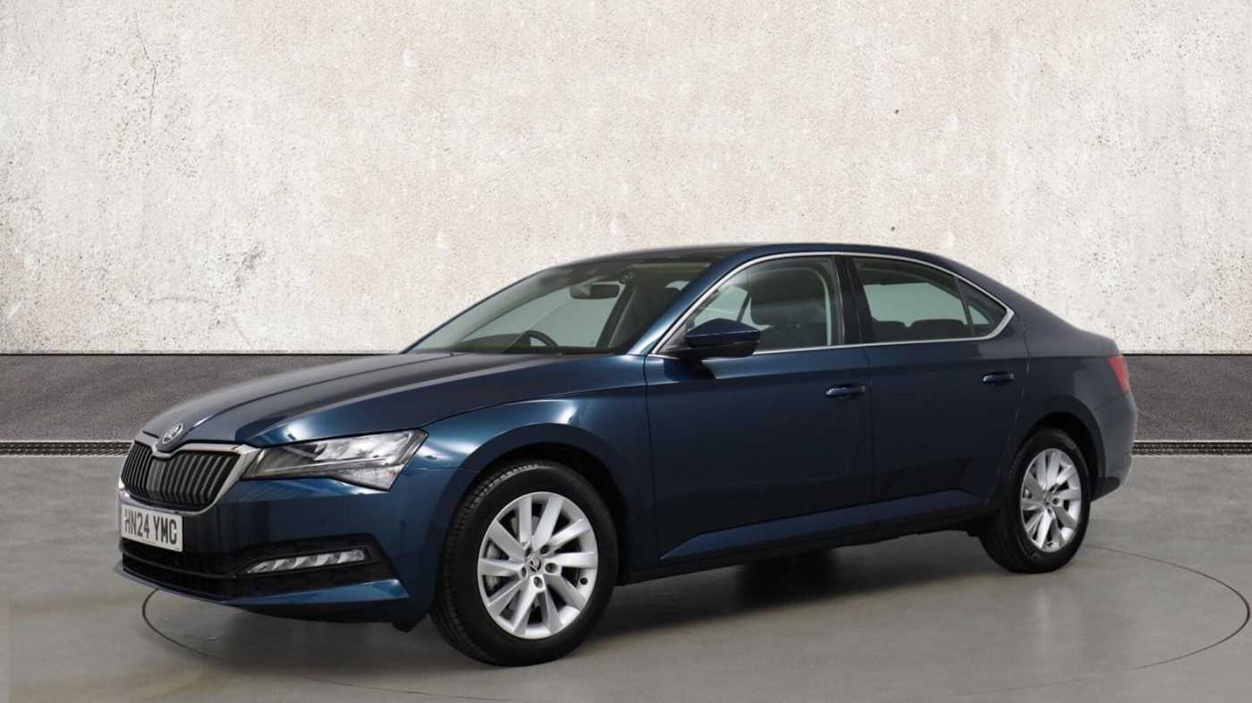 SKODA Superb 2.0 TDI SCR (150ps) SE DSG Hatchback