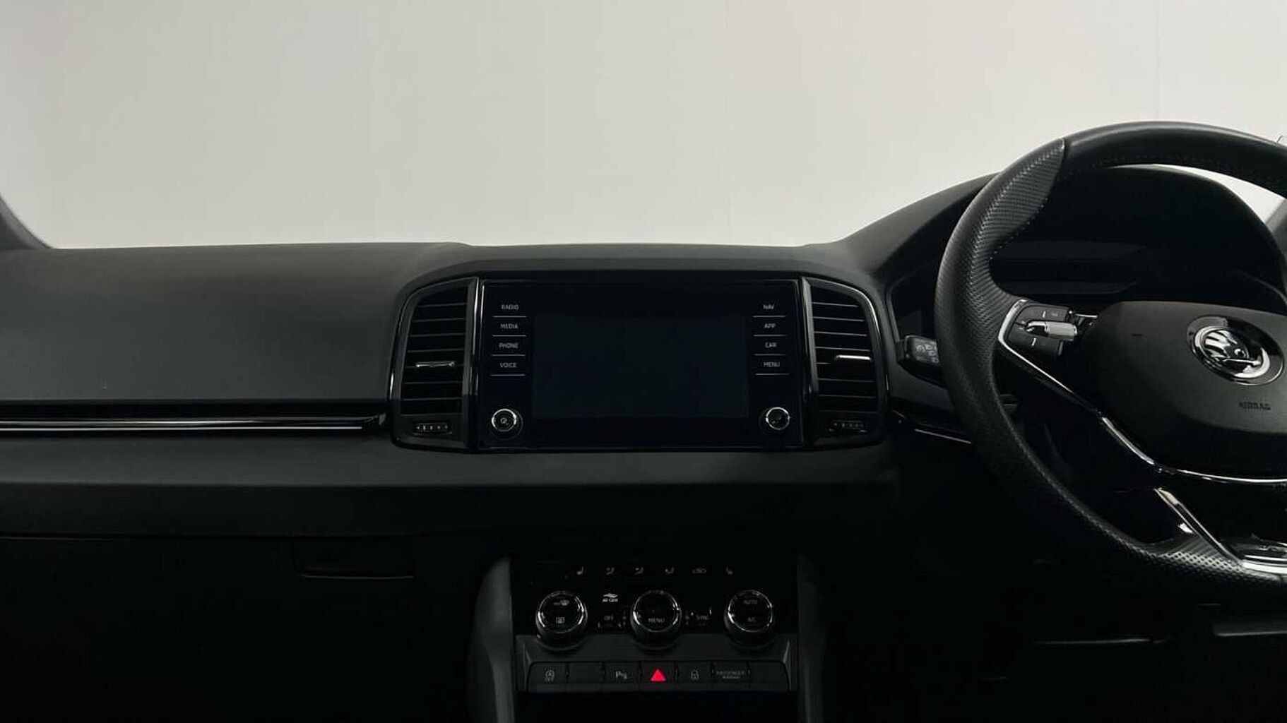 SKODA Karoq SUV 1.5 TSI (150ps) SportLine ACT